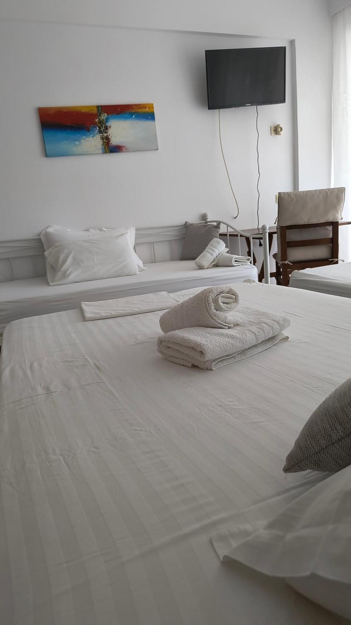 Polyxeni Apartments & Rooms Qeparo Eksteriør billede